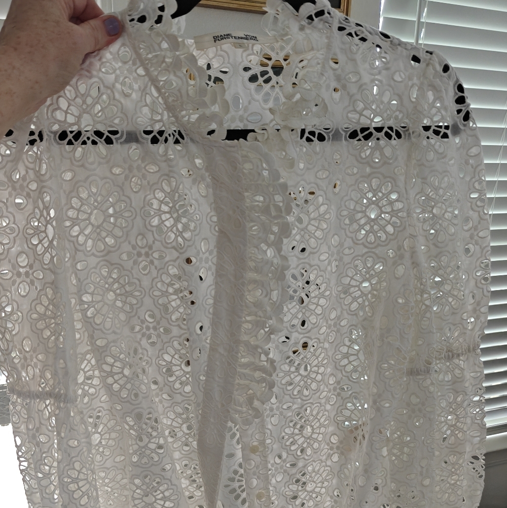 DVF Top || Large - Picture 4 of 4
